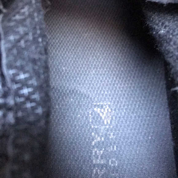 Sperry Topsider men’s rain boots. - Picture 5 of 7